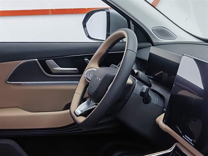 Chery Tiggo 8L 2024 2024款 2.0T 两驱尊贵版 5座