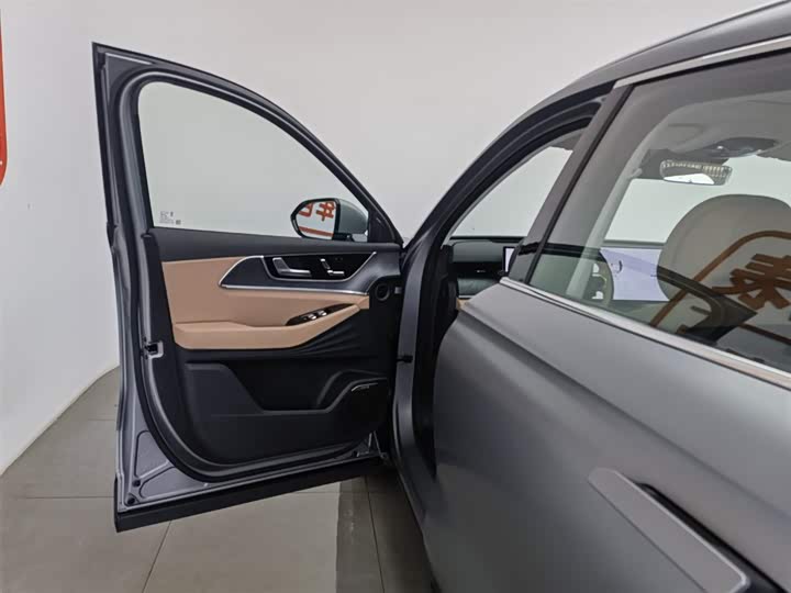 Chery Tiggo 8L 2024 2024款 2.0T 两驱尊贵版 5座