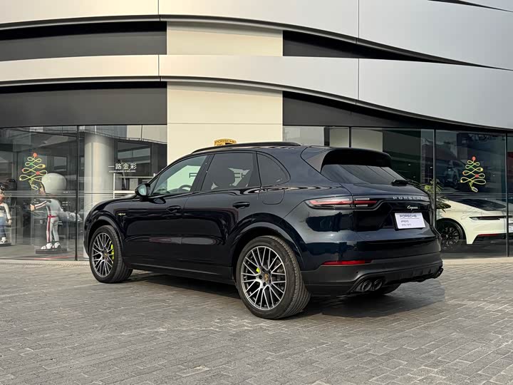 Porsche Cayenne Hybrid 2023 2023款 Cayenne E-Hybrid 2.0T