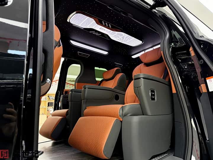 Toyota Granvia 2026 2026款 2.5L混动 舒适版