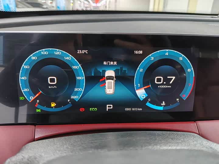 Jetour X70 Plus 2025 2025款 冠军版 1.5T DCT冠军MAX+ 7座