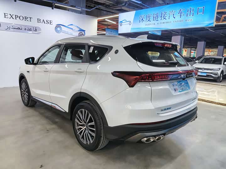 Jetour X70 Plus 2025 2025款 冠军版 1.5T DCT冠军MAX+ 7座