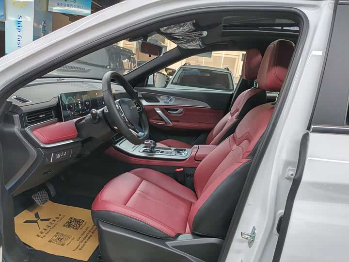 Jetour X70 Plus 2025 2025款 冠军版 1.5T DCT冠军MAX+ 7座