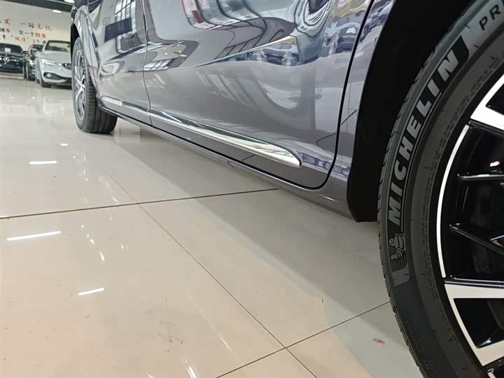 Roewe iMax 8 2023 2023款 400TGI 至享版