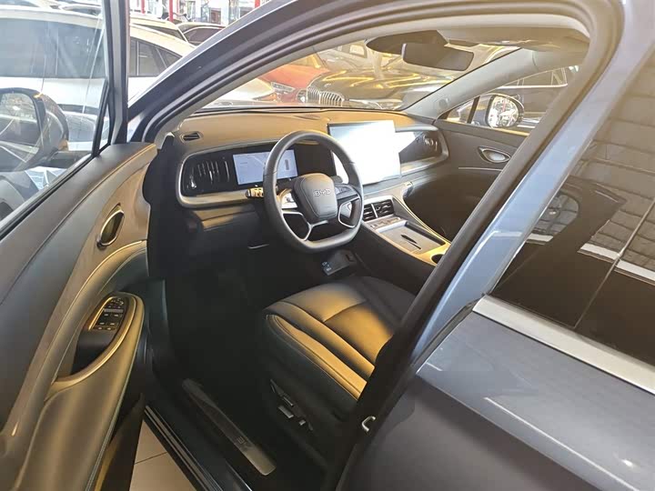 BYD Sea Lion 07 DM-i Hybrid 2025 2025款 150 领航+版