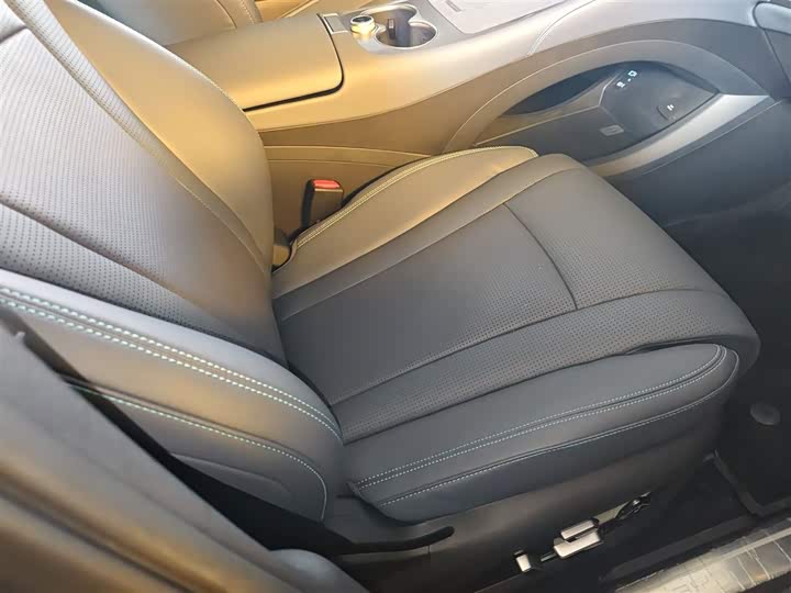 BYD Sea Lion 07 DM-i Hybrid 2025 2025款 150 领航+版