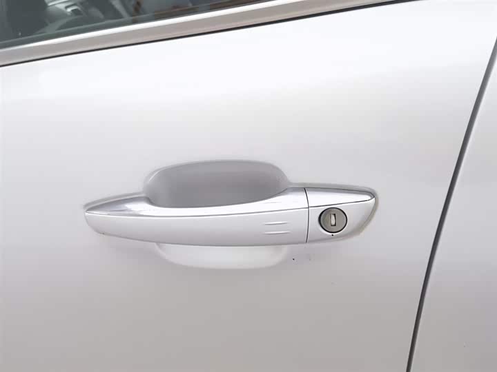 Citroen C6 2021 2021款 400THP 舒适版