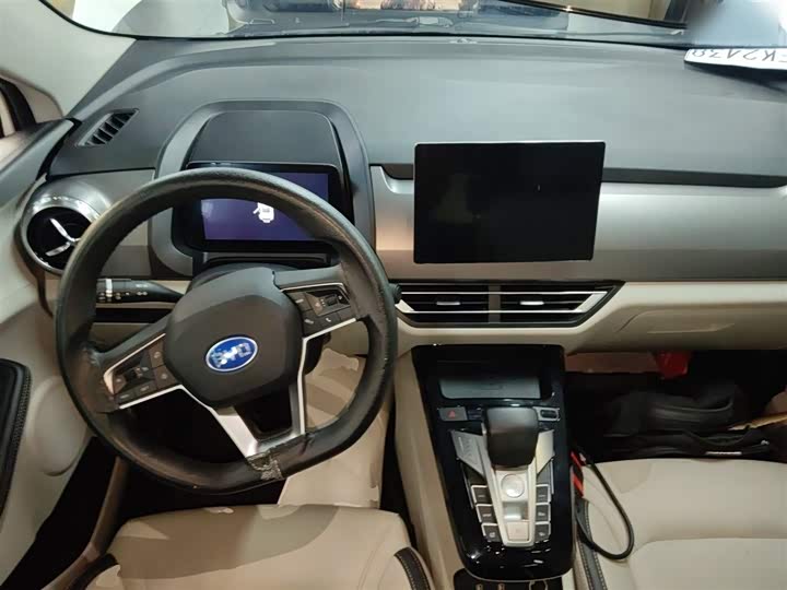 BYD Yuan Pro 2021 2021款 401KM 尊贵型