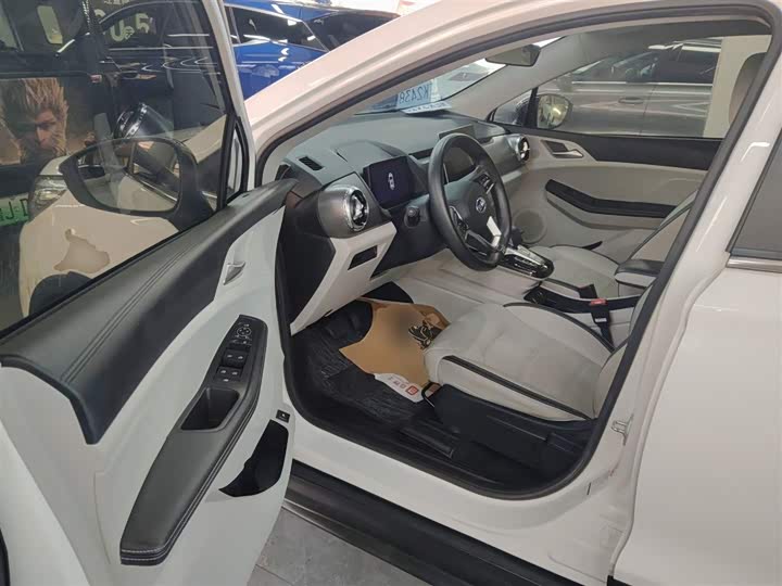 BYD Yuan Pro 2021 2021款 401KM 尊贵型