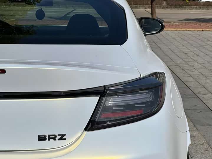 Subaru BRZ 2023 2023款 2.4L 手动10周年纪念版