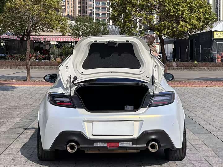 Subaru BRZ 2023 2023款 2.4L 手动10周年纪念版