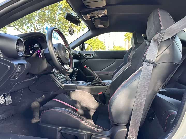 Subaru BRZ 2023 2023款 2.4L 手动10周年纪念版