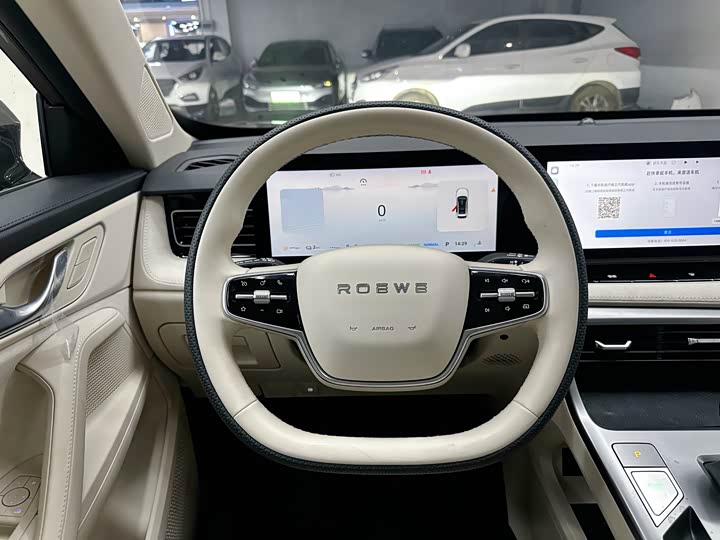 Roewe D5X DMH 2024 2024款 135旗舰版