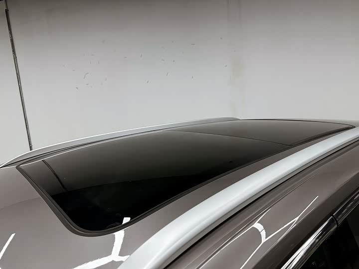 Roewe D5X DMH 2024 2024款 135旗舰版