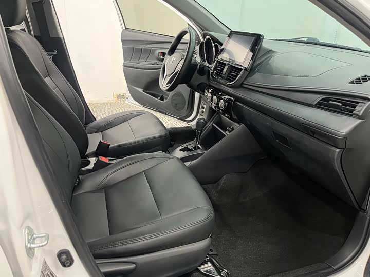 Toyota Vios 2022 2022款 1.5L 20周年纪念版