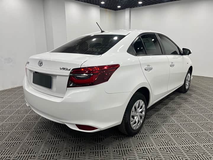 Toyota Vios 2022 2022款 1.5L 20周年纪念版