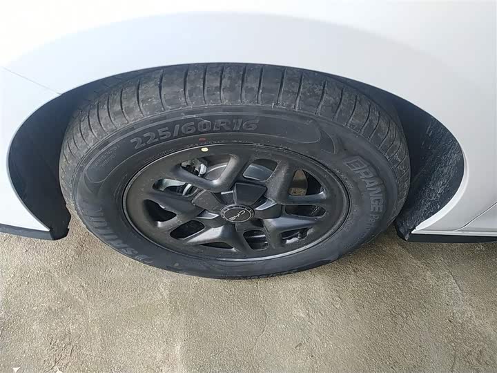 BYD Seal 05 DM-i Hybrid 2025 2025款 DM-i 智驾版 55KM豪华型