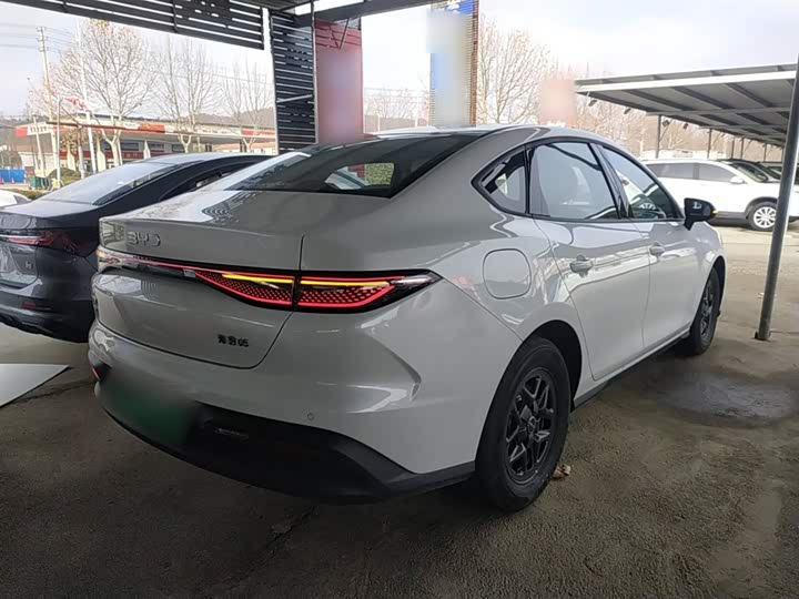 BYD Seal 05 DM-i Hybrid 2025 2025款 DM-i 智驾版 55KM豪华型