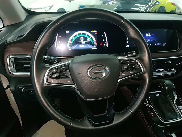 GAC Trumpchi M6 2023 2023款 PRO 270T DCT豪华版