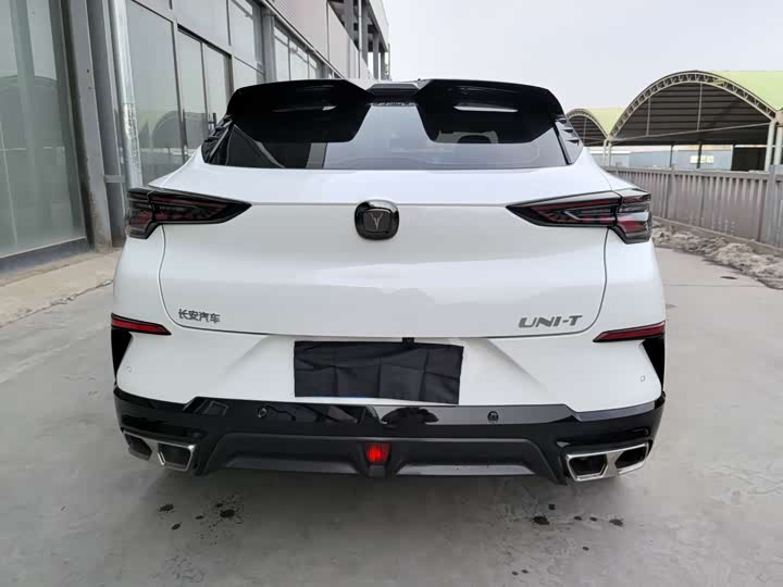 Changan UNI-T 2023 2023款 第二代 1.5T 尊贵型