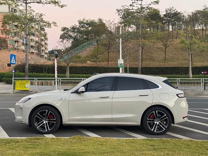 Aito M5 2025 2025款 增程 Ultra 四驱版