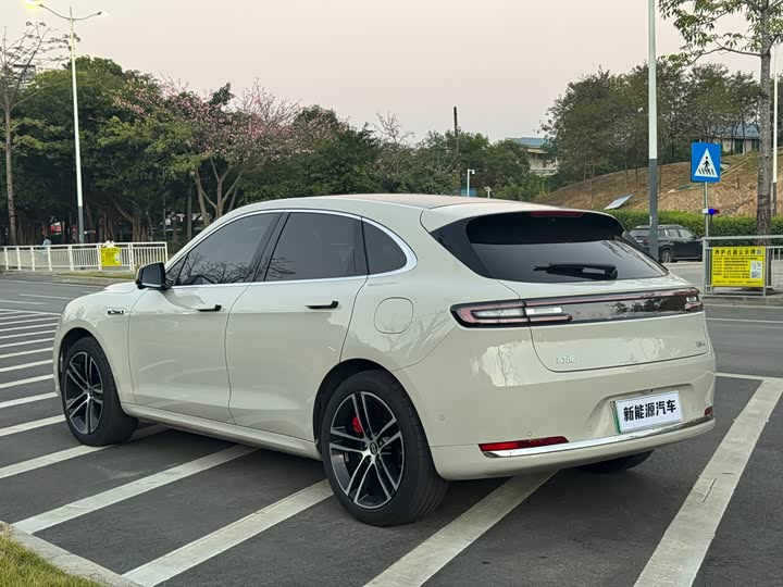 Aito M5 2025 2025款 增程 Ultra 四驱版