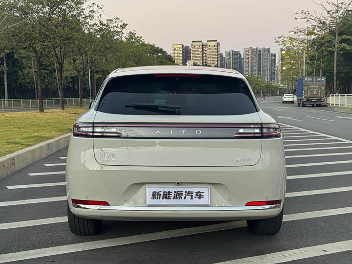 Aito M5 2025 2025款 增程 Ultra 四驱版