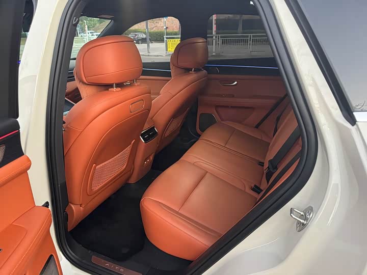 Aito M5 2025 2025款 增程 Ultra 四驱版