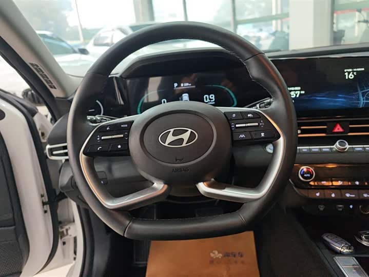 Hyundai Elantra N line 2023 2023款 1.5L CVT LUX尊贵版