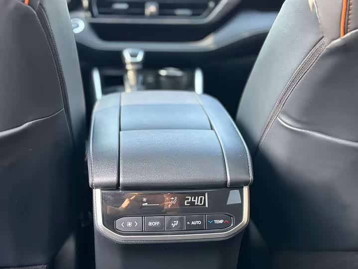 Toyota Crown Kluger 2024 2024款 2.5L HEV四驱豪华版