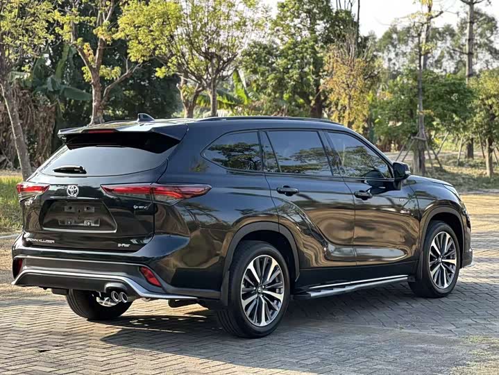 Toyota Crown Kluger 2024 2024款 2.5L HEV四驱豪华版