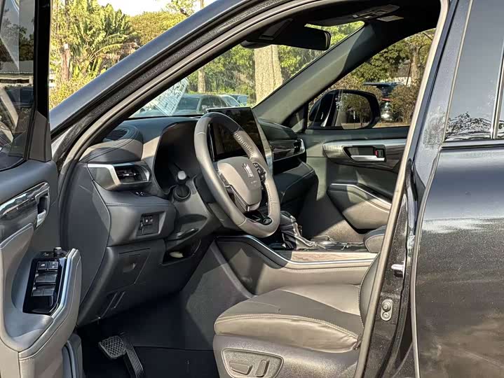 Toyota Crown Kluger 2024 2024款 2.5L HEV四驱豪华版