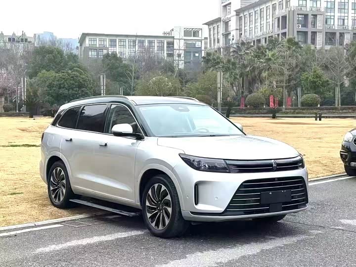 Aito M7 2024 2024款 1.5T 四驱Plus版 5座