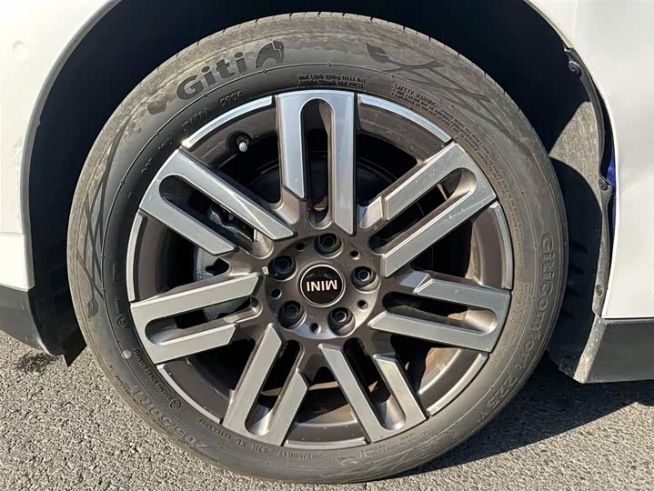 Mini Cooper 2024 2024款 456km COOPER E 经典派