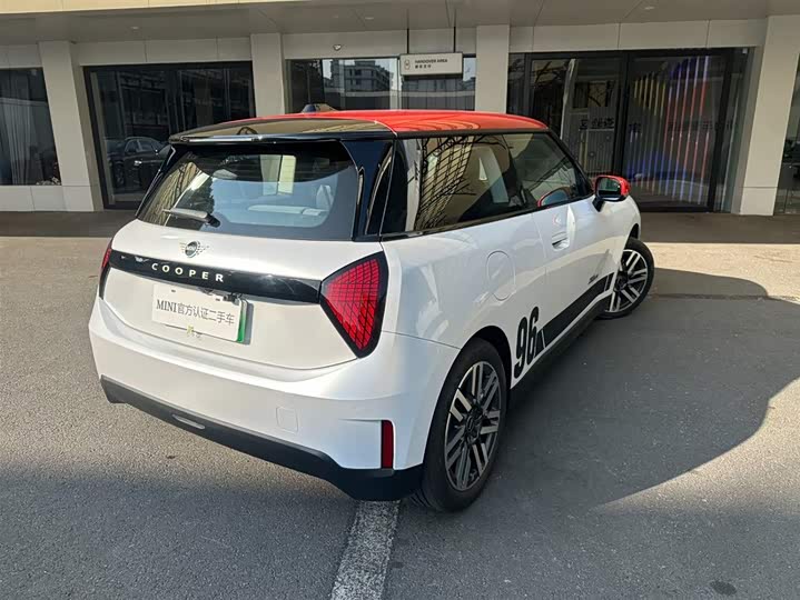 Mini Cooper 2024 2024款 456km COOPER E 经典派