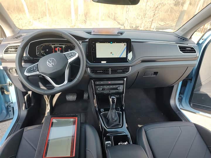 Volkswagen Tharu 2025 2025款 新锐 300TSI 锐享版