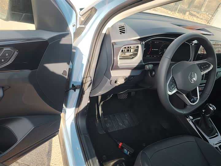 Volkswagen Tharu 2025 2025款 新锐 300TSI 锐享版