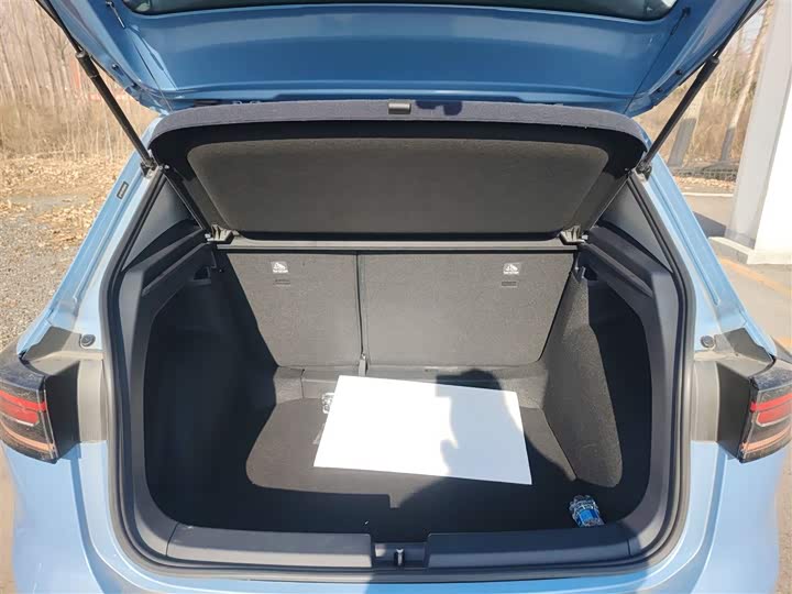 Volkswagen Tharu 2025 2025款 新锐 300TSI 锐享版