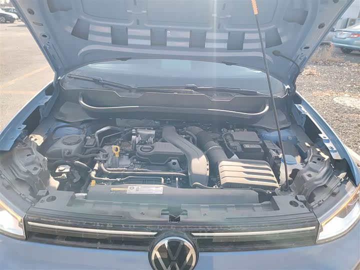 Volkswagen Tharu 2025 2025款 新锐 300TSI 锐享版