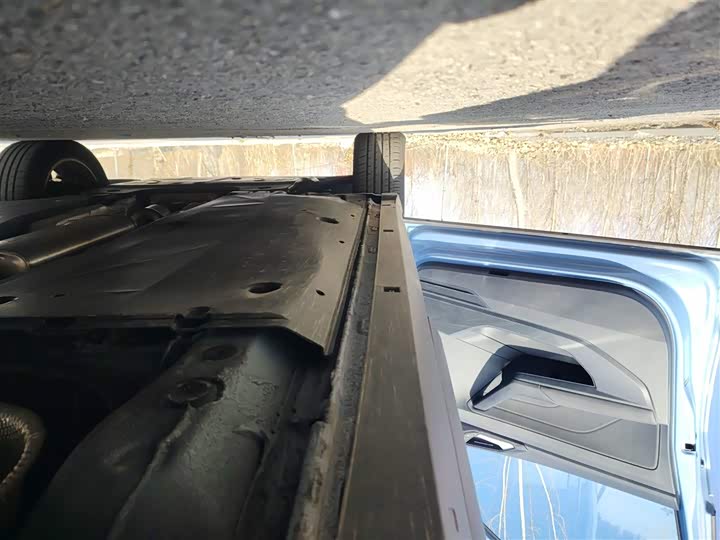 Volkswagen Tharu 2025 2025款 新锐 300TSI 锐享版