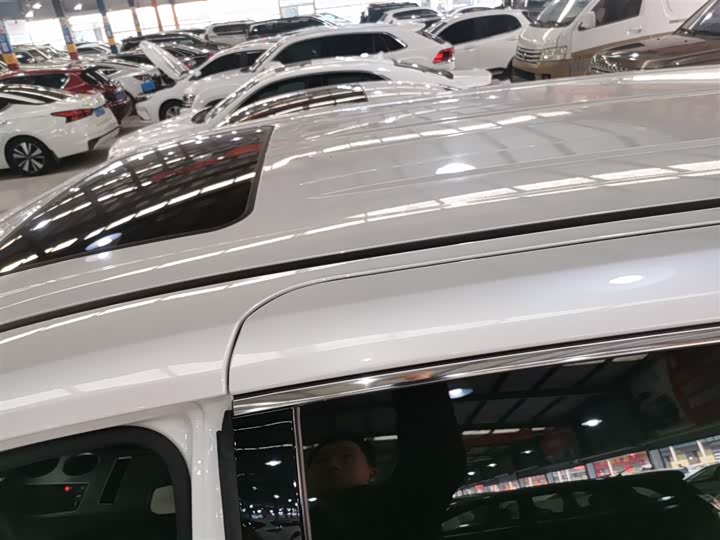 Toyota Sienna 2024 2024款 2.5L混动 四驱尊贵版