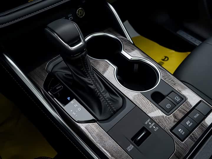 Toyota Crown Kluger 2024 2024款 2.5L HEV四驱尊贵版