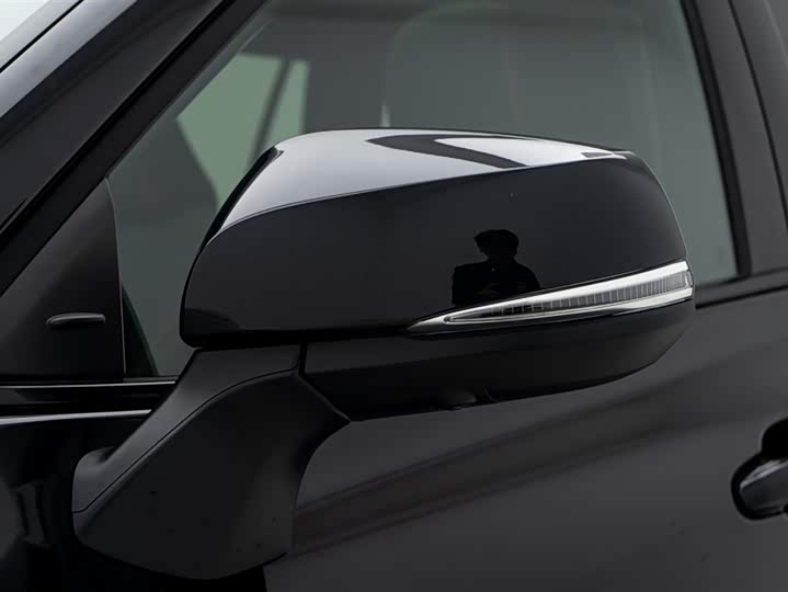 Toyota Crown Kluger 2024 2024款 2.5L HEV四驱尊贵版