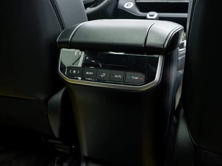 Toyota Crown Kluger 2024 2024款 2.5L HEV四驱尊贵版