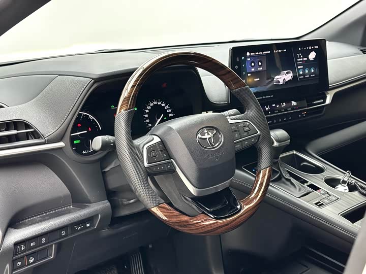 Toyota Sienna 2024 2024款 2.5L混动 四驱尊贵版