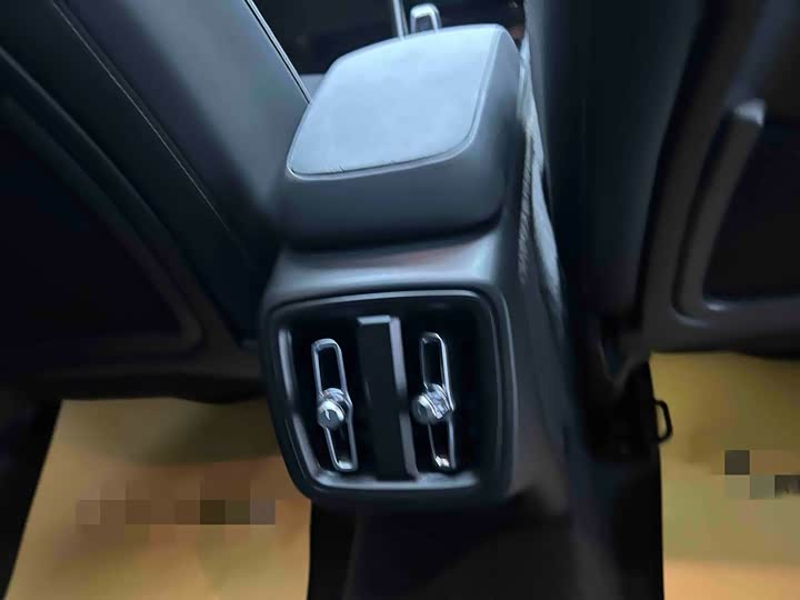 Volvo XC40 2024 2024款 B3 智远豪华版