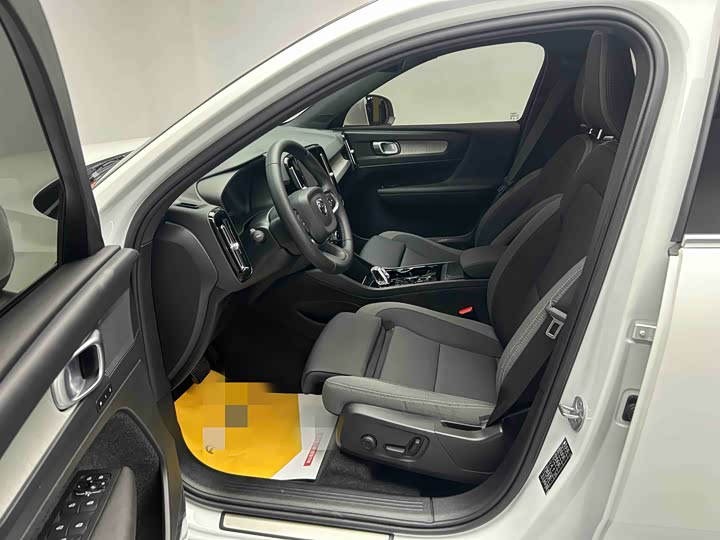 Volvo XC40 2024 2024款 B3 智远豪华版