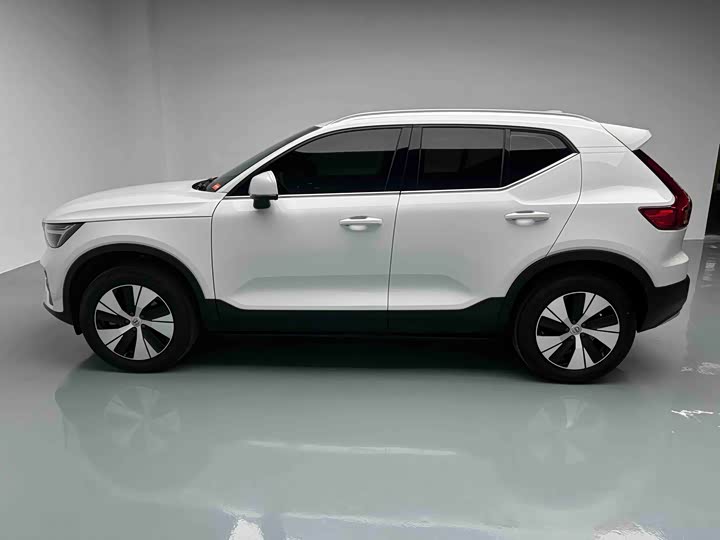 Volvo XC40 2024 2024款 B3 智远豪华版