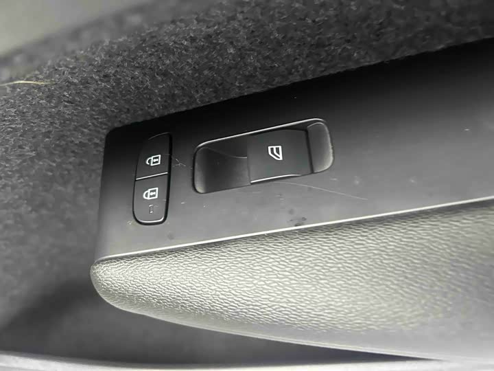 Volvo XC40 2024 2024款 B3 智远豪华版