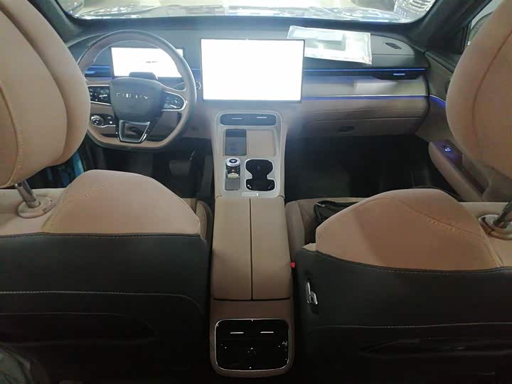 Chery Tiggo 8 Plus C-DM 2025 2025款 1.5T 116km 尊贵型 5座